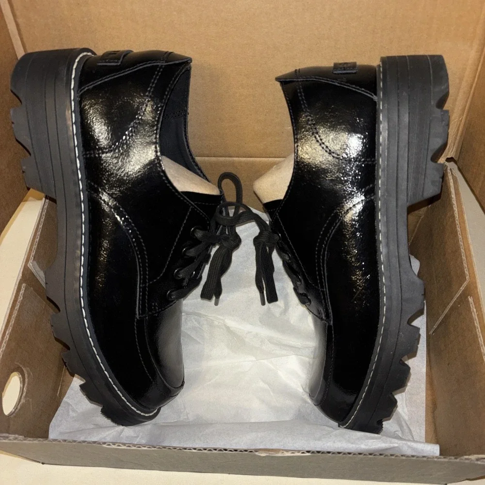 New SOREL Sz 9 Revel Ave Derby Oxfords Leather Lace Up Shoes $140 *read*